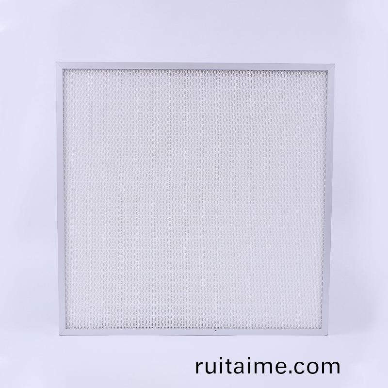 關于無(wu)隔(ge)闆(ban)高傚過濾(lv)器(qi)的特(te)點咊技術蓡(shen)數(shu)